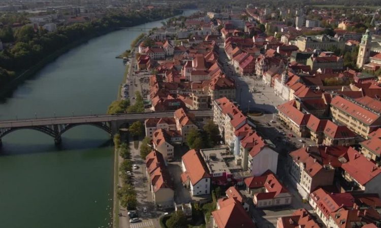 Na mariborskem Lentu danes slovesno postavljanje klopotca