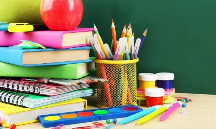 Program Botrstvo pomaga tudi pri nakupu šolskih potrebščin