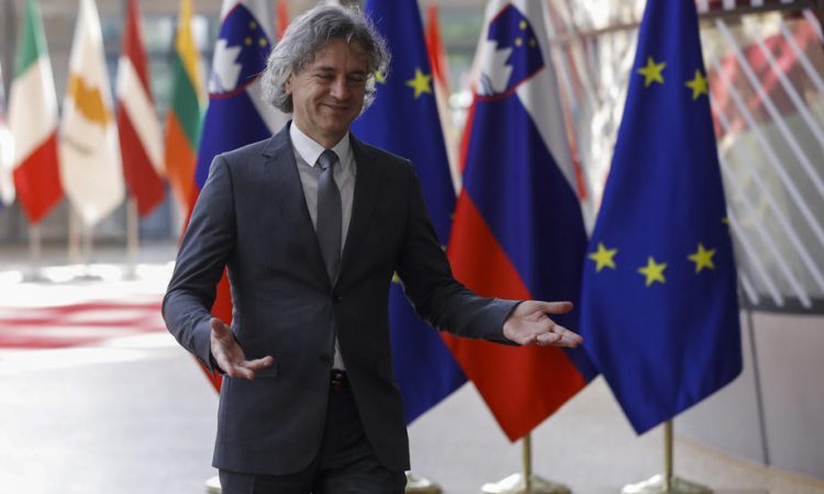Vlada je izdala posebno uredbo varovanja predsednika vlade