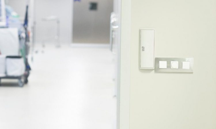 Avgusta začetek gradnje prizidka k ZD Logatec