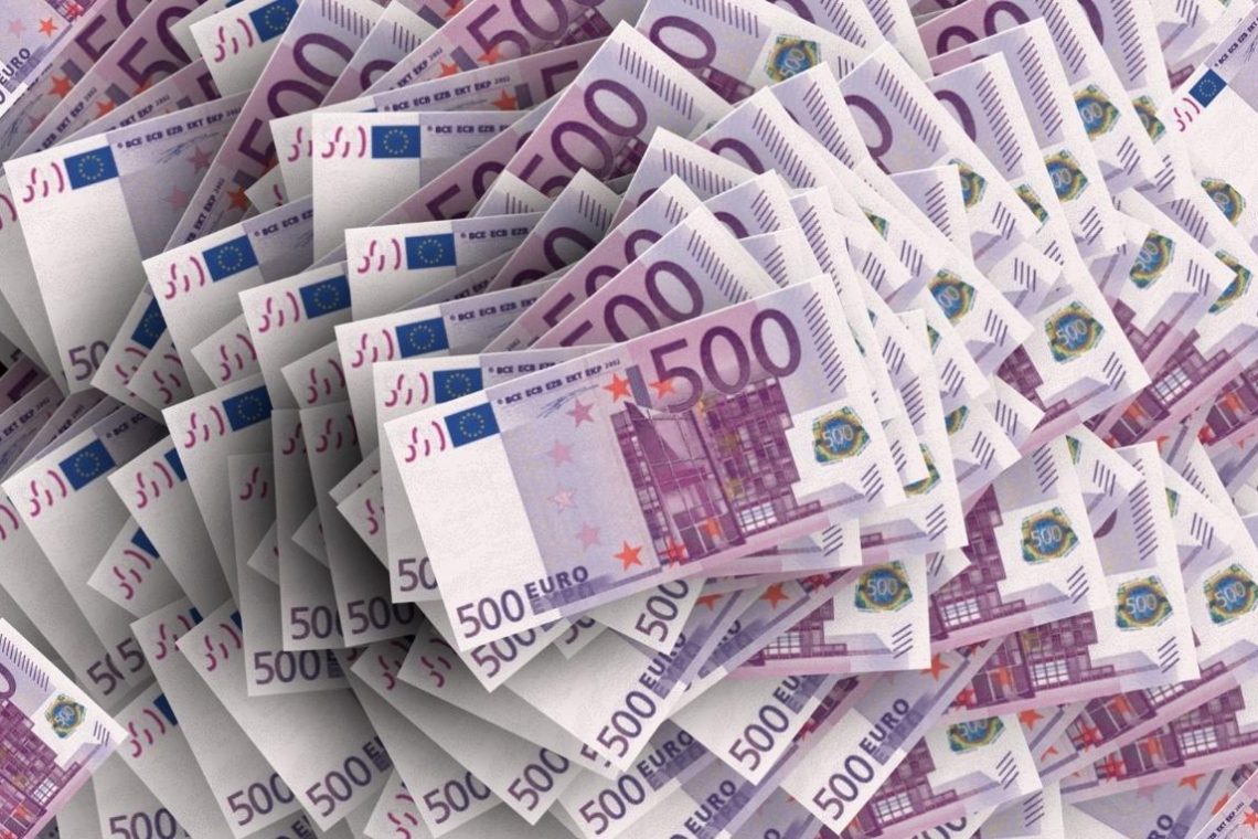 Vlada o proračunih za 2023 in 2024
