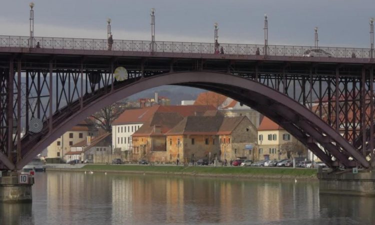 Vodenje mariborske upravne enote začasno prevzema Nika Pozeb Kolenc