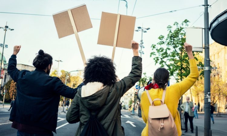 Štrukelj: Zaradi podcenjujočega odnosa vlade januarja protestni shod