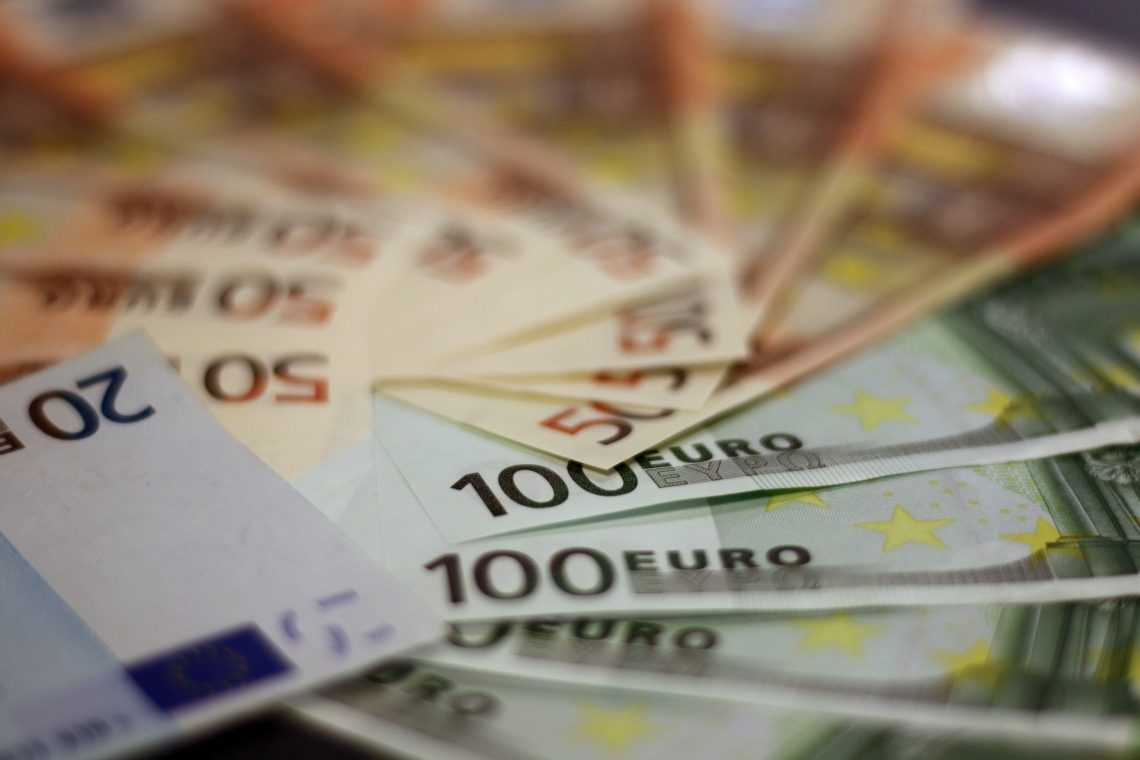 Tudi ravnatelji zahtevajo višje plače