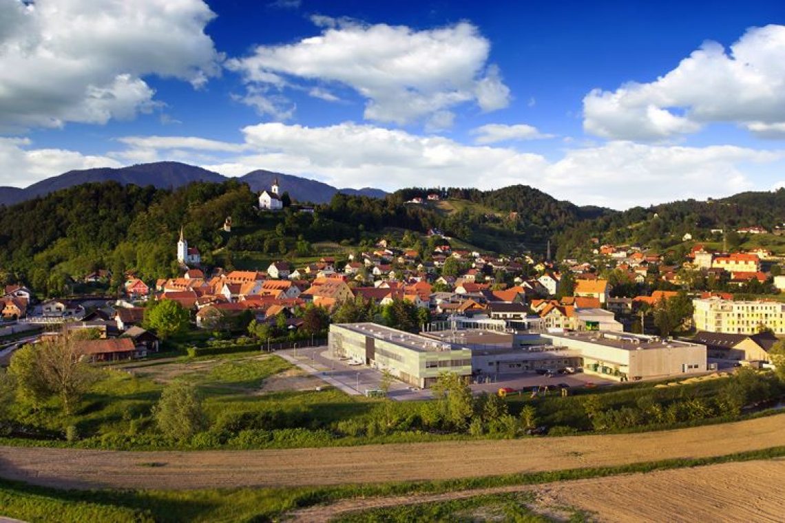 Vojniška občina nadaljuje gradnjo kanalizacije
