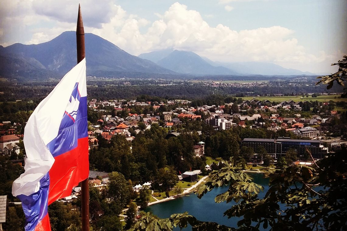MZEZ: Slovenija ni pozvala k prepovedi katerekoli politične stranke