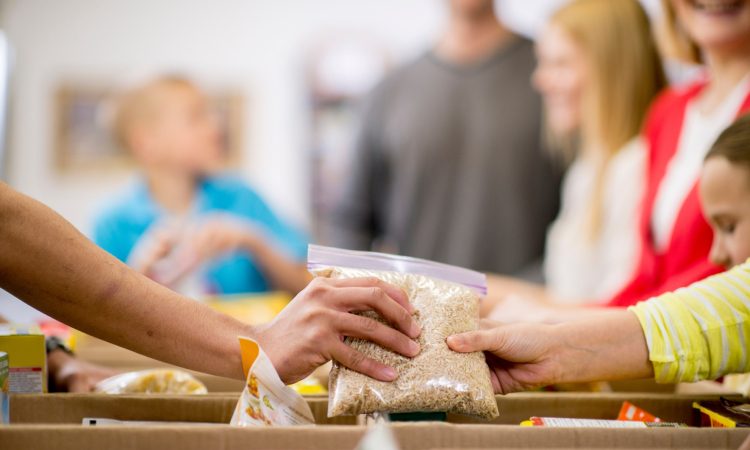Pomoč za prizadete v poplavah zbirajo tudi Slovenci v Italiji