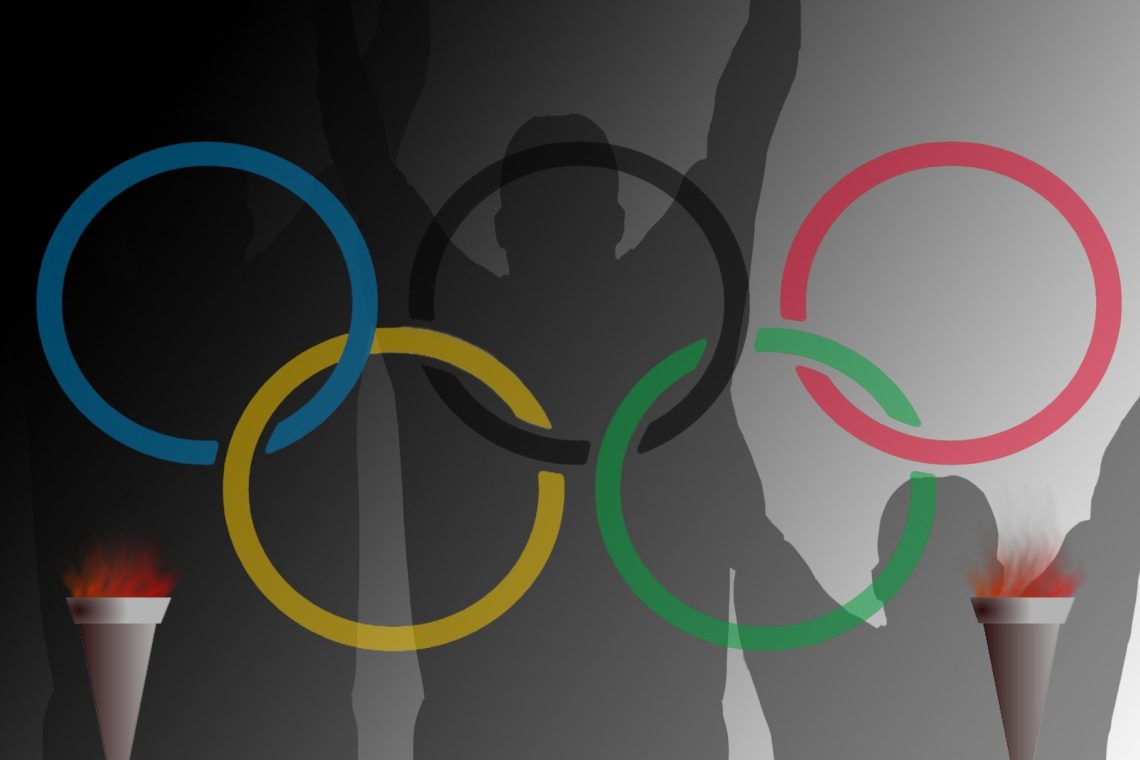 14. avgust: na olimpijskih igrah v Antwerpnu prvič izobešena zastava s petimi olimpijskimi krogi