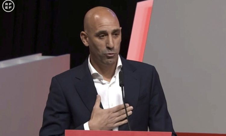 Fifa začasno suspendirala Rubialesa
