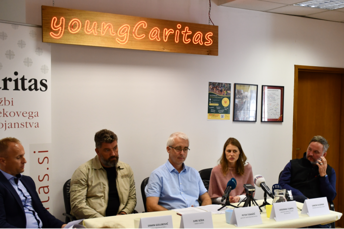 Karitas s šolskimi potrebščinami pomagal več kot 11.000 šolarjem