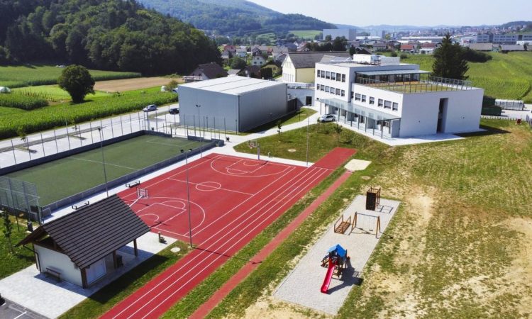 V Trebnjem po razširitvi podružnične šole v Dolenji Nemški vasi v reorganizacijo pouka