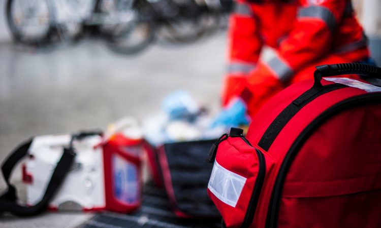 V prometni nesreči na območju Bohorja pri Senovem umrl voznik osebnega avtomobila