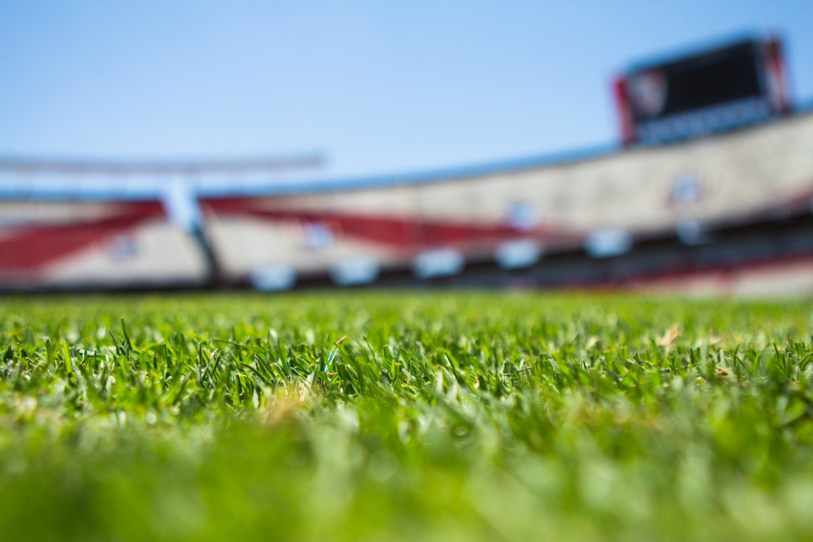 Organizatorji dobrodelne nogometne tekme o razdelitvi sredstev za žrtve poplav