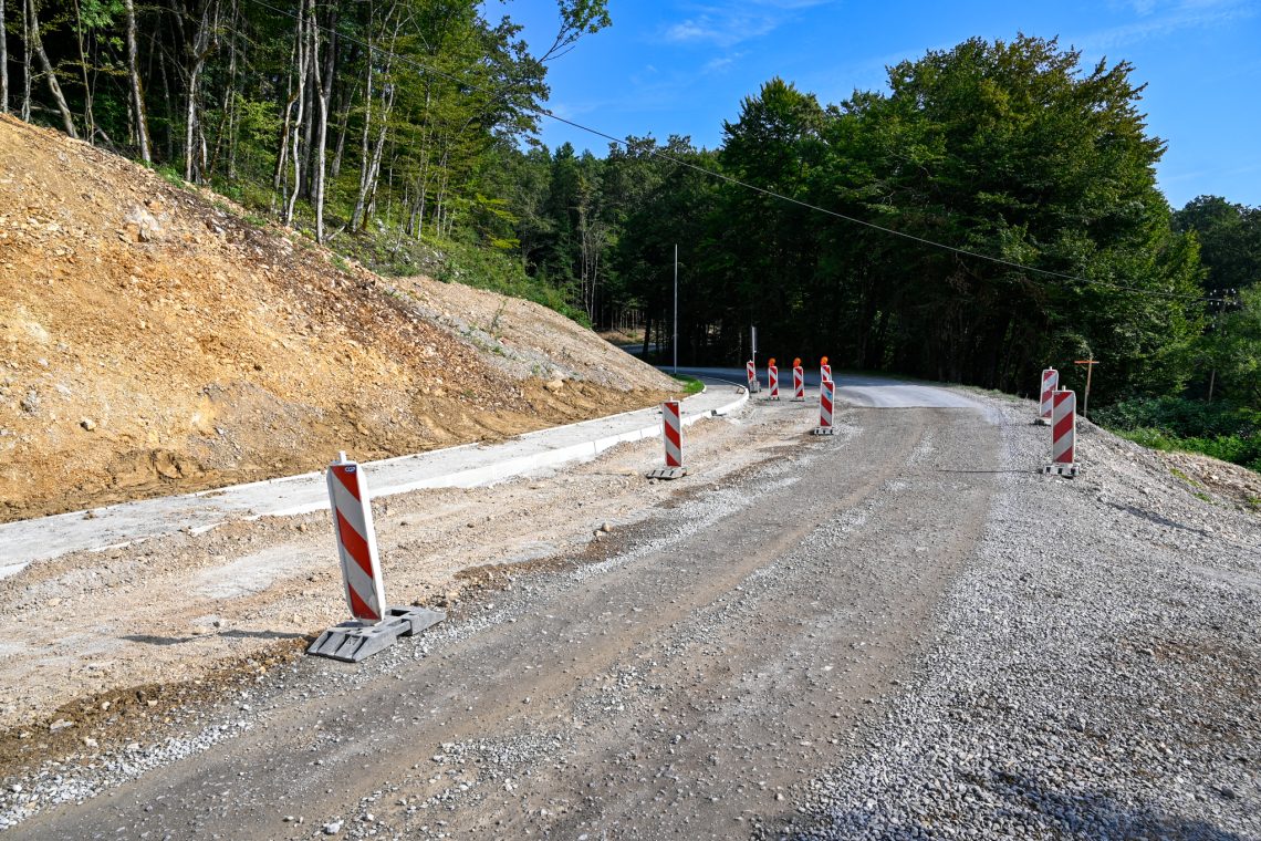 Čez vikend zapora državne ceste v Birčni vasi