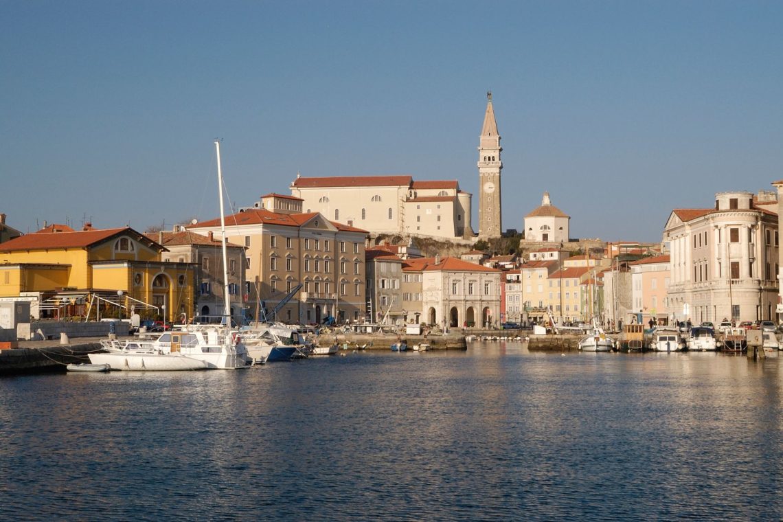 Objavljen je razpis za delovno mesto direktorja Zavoda za mladino, kulturo in turizem Koper