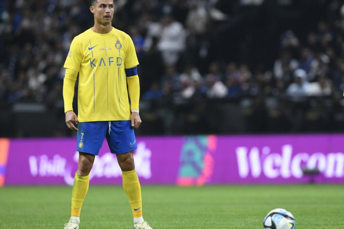 Ronaldo ob omembi Messija z nespodobno gesto razjezil navijače
