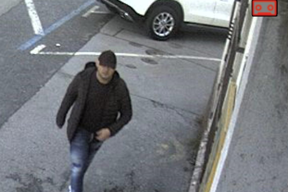 Policisti po ropu na območju Šmartna iščejo osumljenca
