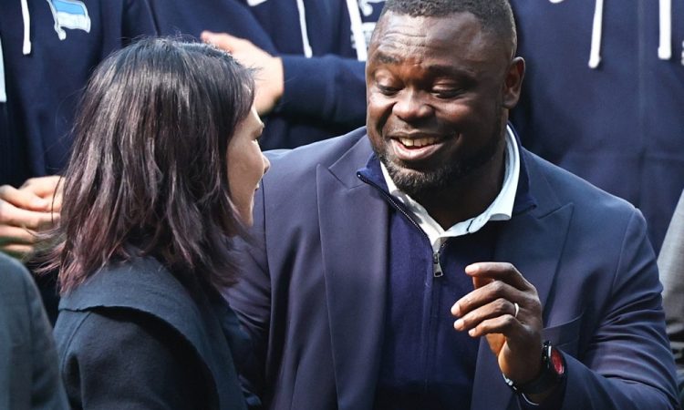 Ekipa ambasadorja EP Asamoaha izgubila v Kranju proti gimnazijcem