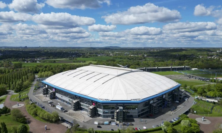 Uefa vse bližje potrditvi kadrov s 26 igralci za EP