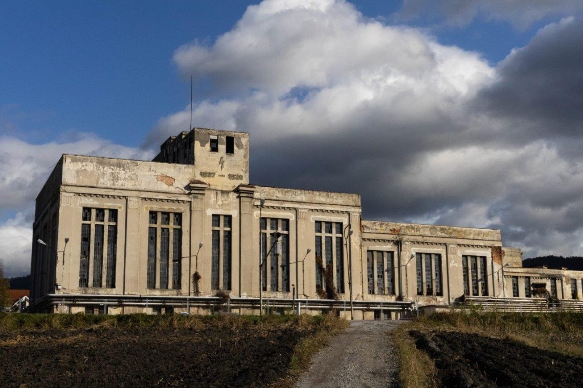 Pravnomočno gradbeno dovoljenje za prenovo Stare elektrarne