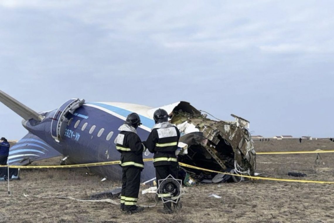V strmoglavljenju letala v Kazahstanu umrlo 38 ljudi