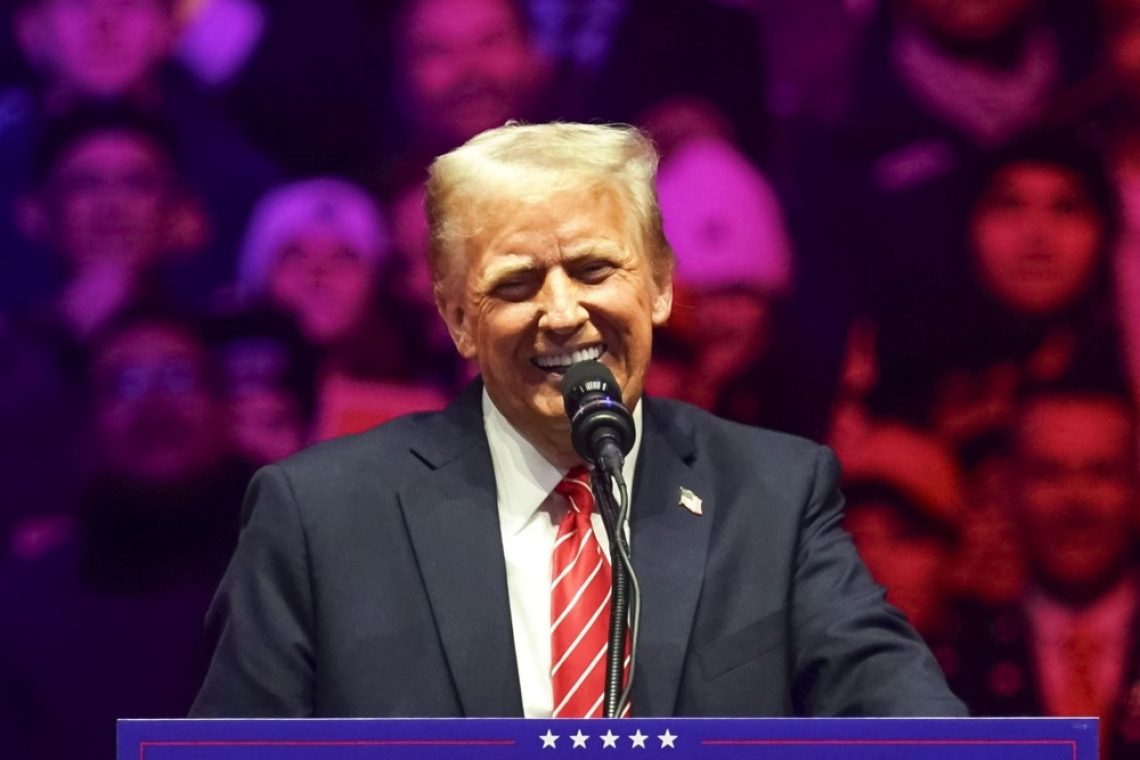 Trump na prvi dan mandata napovedal številne izvršne ukaze