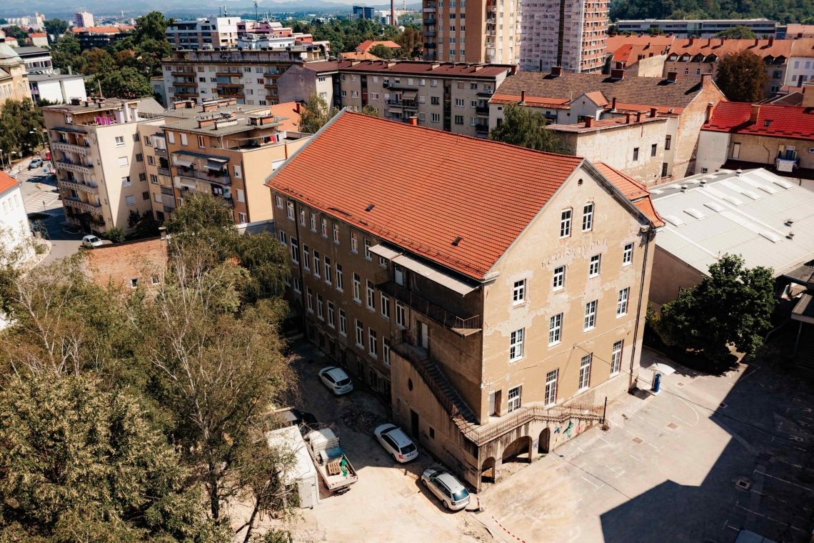 V Celju objavljeno javno naročilo za prenovo nekdanjega Kajuhovega doma
