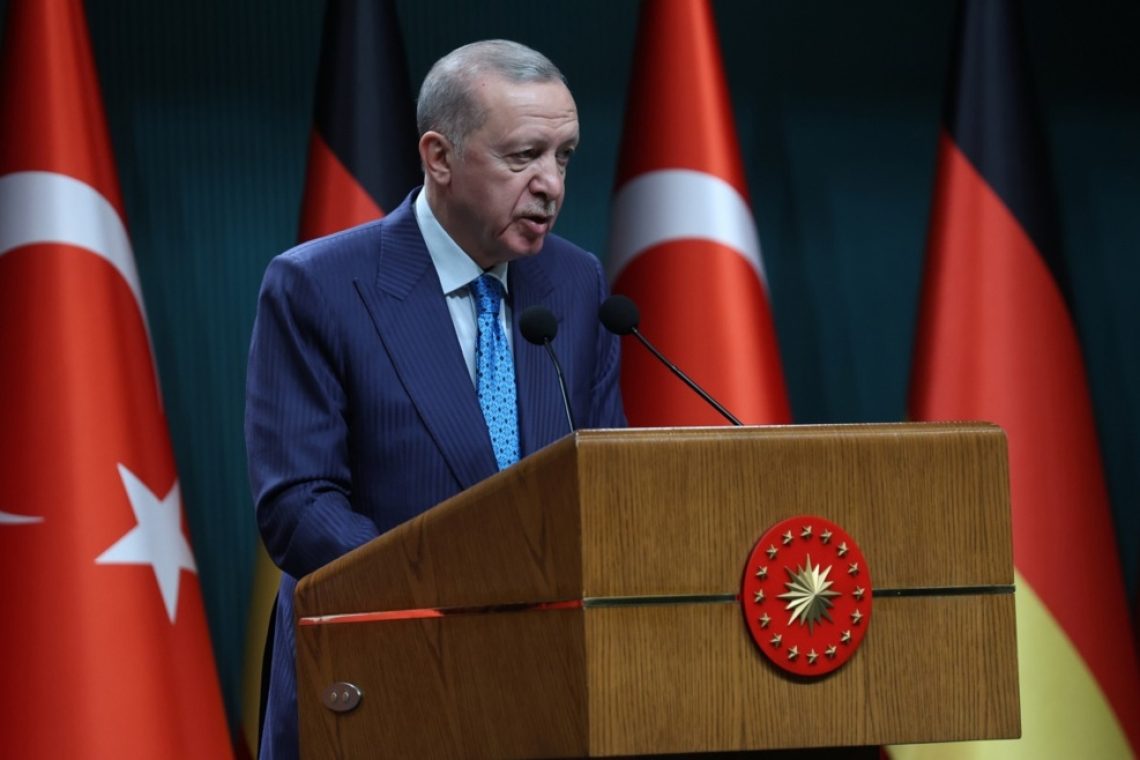 Erdogan: Palestincev ne more nihče prisiliti k odhodu iz domovine