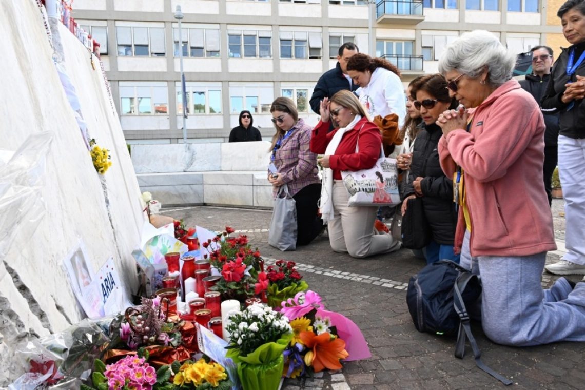 Rahlo izboljšanje zdravstvenega stanja papeža Frančiška