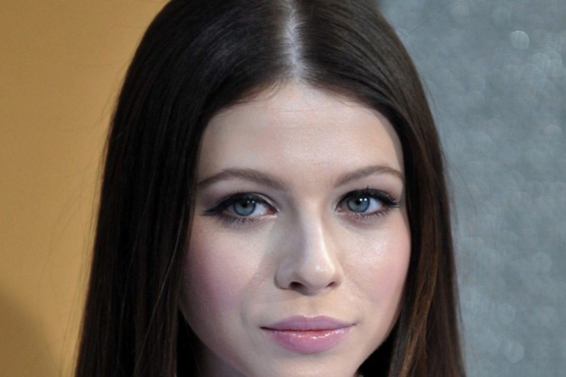 Umrla igralka Michelle Trachtenberg iz serije Opravljivka