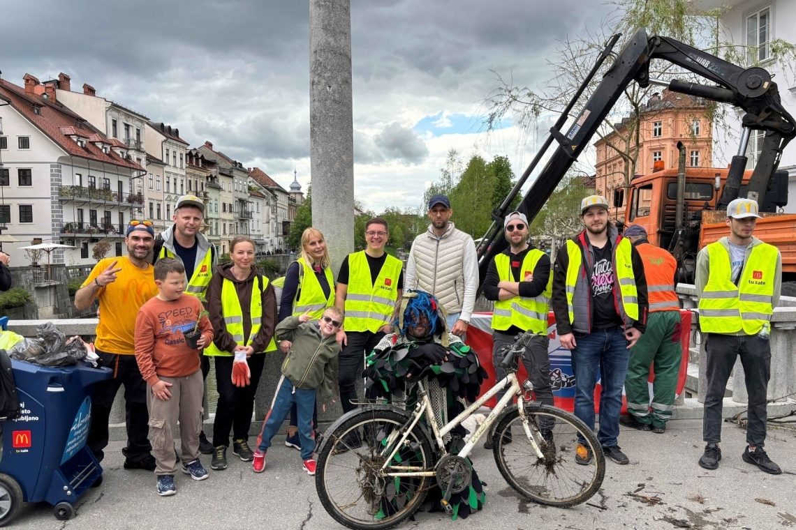 McDonald's s prostovoljci podprl akcijo čiščenja Ljubljanice