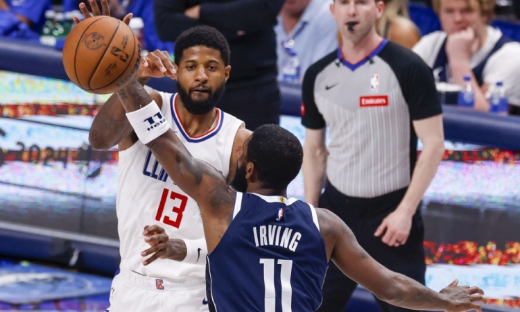 Paul George prestal operacijo levega kolena