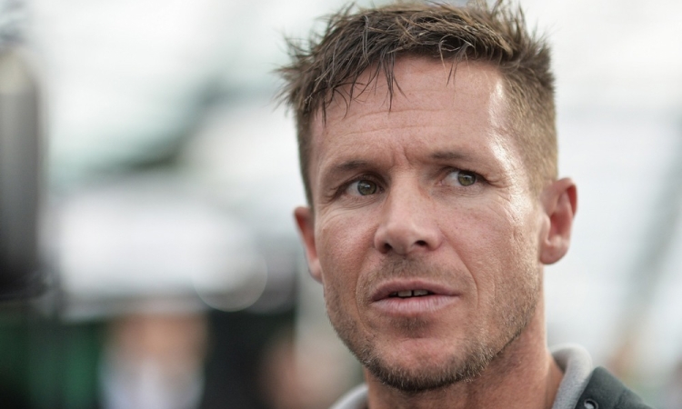 Umrl ekstremni športnik Felix Baumgartner 