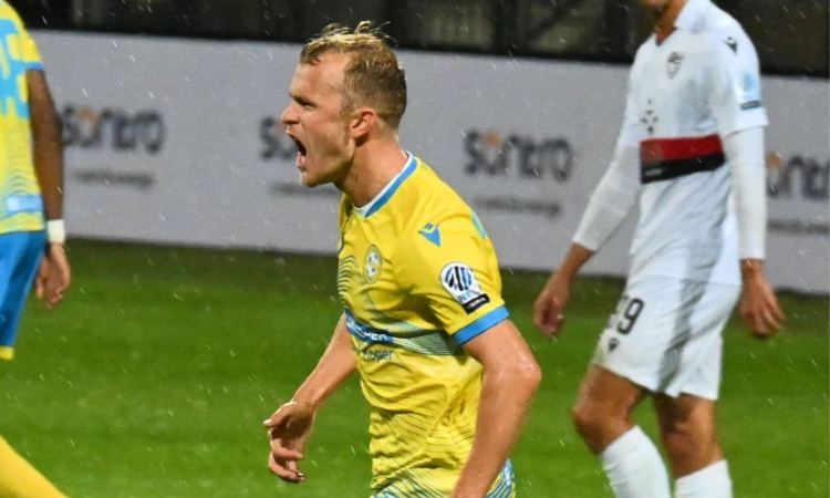 Nogometaši Kopra so premagali Primorje z 2:0