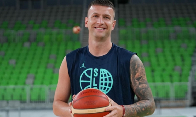 Alen Omić znova v slovenski reprezentanci pred EuroBasketom