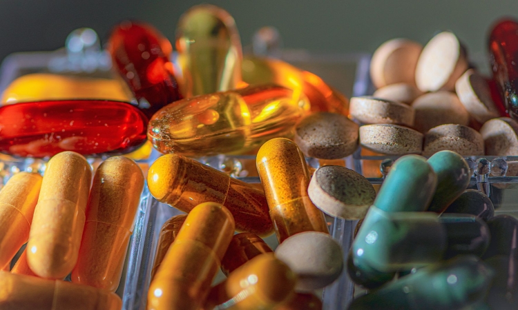 Pretiravanje z vitamini lahko škoduje zdravju