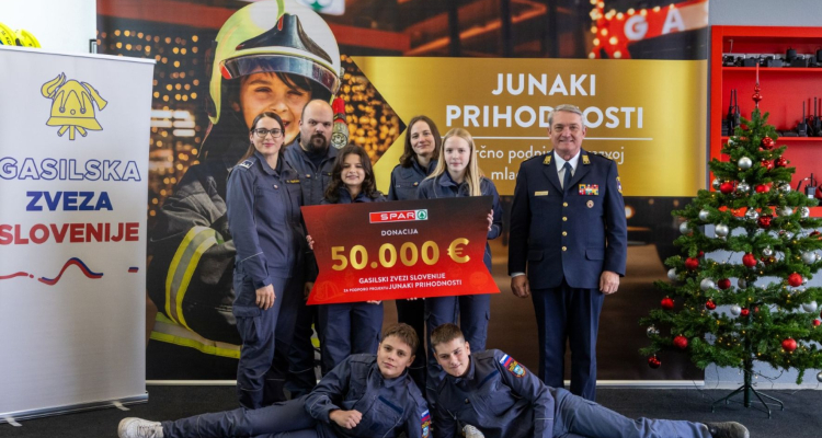 Spar Slovenija namenil 50.000 evrov programom za mlade gasilce