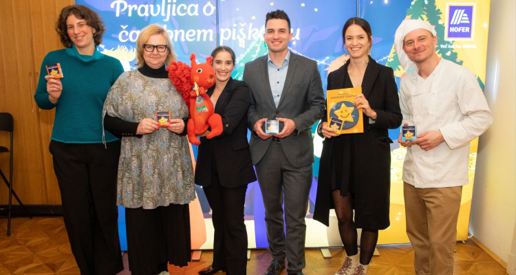 Hofer z Nasmeškotki prispeval več kot 24.000 evrov za dijake
